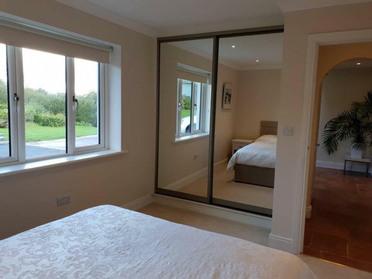Misty Bay - Kenmare Hotel ภายนอก รูปภาพ